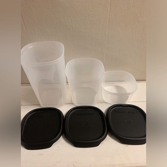 Tupperware One Touch Small Square Container Set - Picture 3 of 7